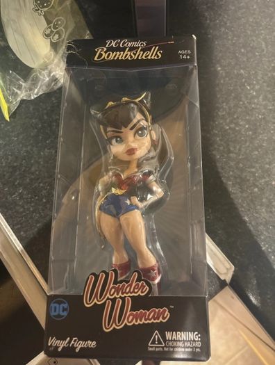 DC Wonderwoman bombshells Action figure