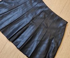 Stradivarius Faux Leather Pleated Skirt - M