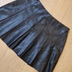 Stradivarius Faux Leather Pleated Skirt - M