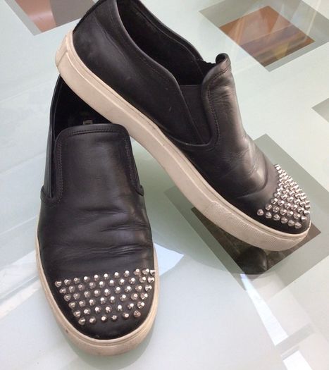 Authentic Alexander McQueen Shoes Size 41