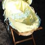 Moses Basket with stand Image 2
