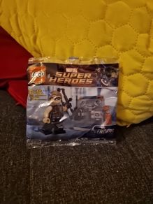 Lego MARVEL Hawkeye with equipment 30165 (free shipping)
