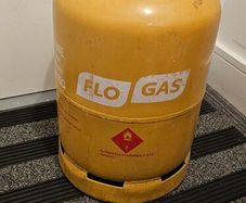 Gas cylinder