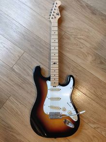 Beautiful Sunburst Fender Strat copy