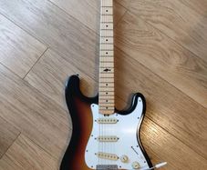 Beautiful Sunburst Fender Strat copy