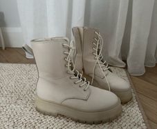 Stradivarius Cream Boots