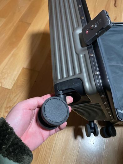 travel suitcase - super lightweight