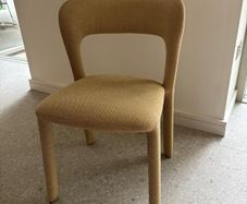 6x yellow/light mustard dining chairs