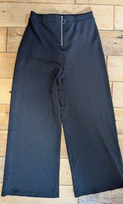 Girls clothes age 10-14 and XS/M