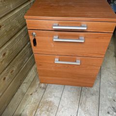under desk drawer