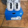 Adidas boys runners white size 3 Image 3