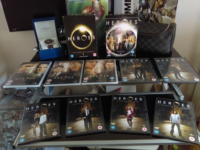 Heroes ! Seasons 1 and 2 ! 11 Discs !