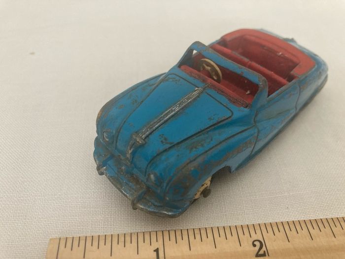 Dinky 104a/106. Austin A90 Atlantic. 1951/53