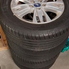 Genuine Ford 16 inch alloys 5x108