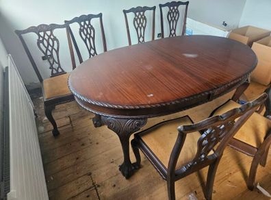 free table and chairs