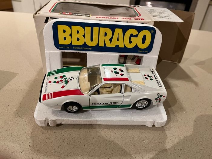 Ferrari 308 Collection 1/24 Burago