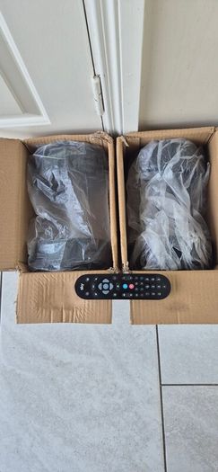 brand new 2x20kilo dumbbell weight set
