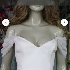 Detachable wedding dress sleeves