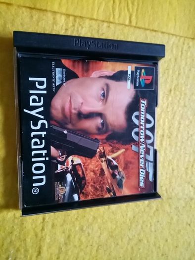 007 Tomorrow never dies PlayStation 1 Ps1 PlayStation 2 ps2 games Original