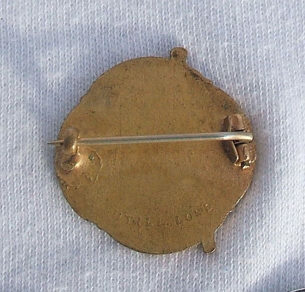 Young Leaguers Union (YLU) membership badge (1920's / 1930's)