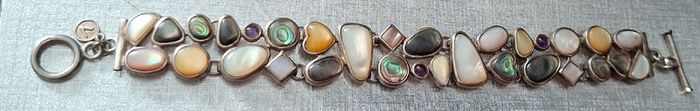 A stunning sterling silver bracelet