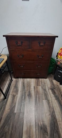 solid wood 5 drawer chest