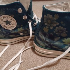 Converse high tops size 5 Green