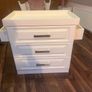 chest of 3 drawers Image 2