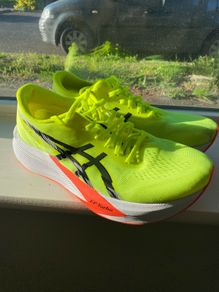 Asics Magic Speed Uk8.5