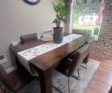 Table & chairs