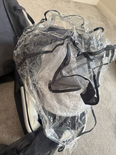 Uppababy vista basinet with rain cover fly cover had to storage and adapters for buggy to make it a double buggy