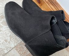 Primark black ankle boots size 6 - New