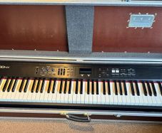 Roland RD300NX Stage Piano with Flightcase