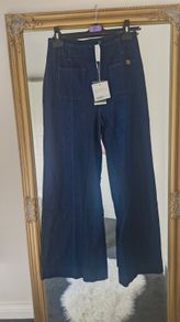 Stunning halara jeans soft and stretchy
