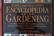DK/ The RHS Encyclopedia of Gardening