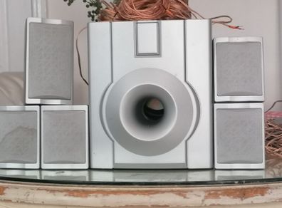 Woofer speakers