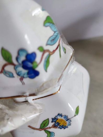 Rare find  Price 25.00 e Vintage Aynsley Pembroke Hexagonal Ginger Jar Birds Floral Gold Trim Made In England Collectible Home Decor Gold Trim Jar w Lid