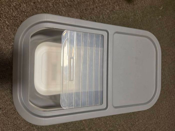 Dog food container collapsible