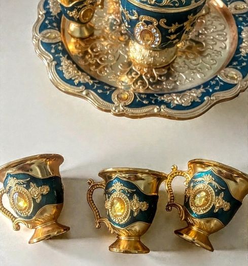Stunning Oriental teaset
