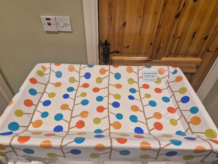 Baby changing unit