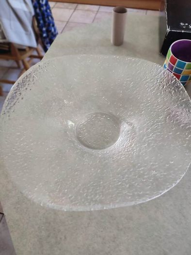 Beautiful Wavy glass bowl designed by Roberto Niederer associated with the Swiss Glasi Hergiswil. Bowl is an eye-catcher for every interior!