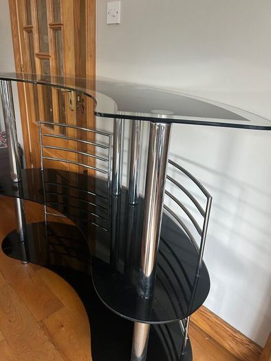 Furniture Glass shelves or Bar counter