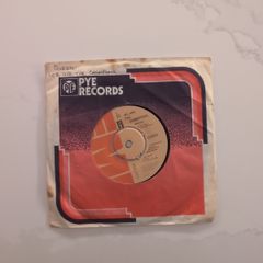 Queen - We Are The Champions (7", Single) Irish Pressing Vinyl
