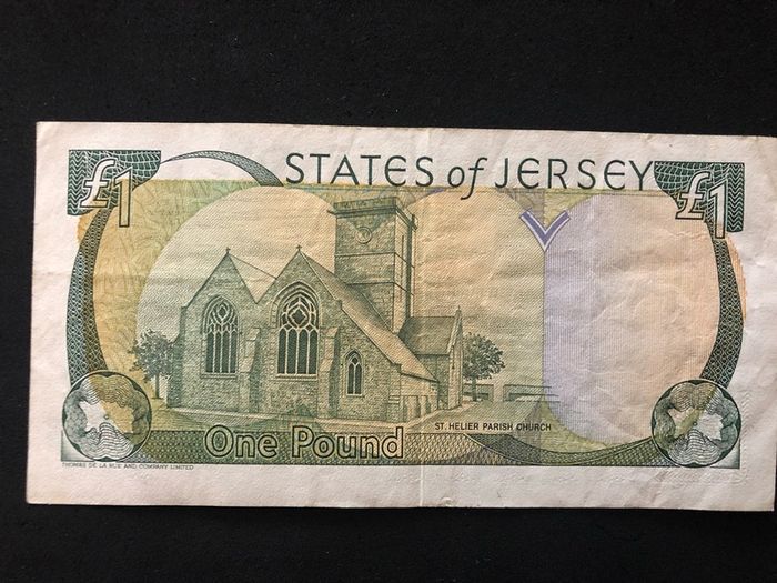 1 Jersey Pound banknote (St. Helier Parish Church)
