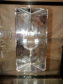 Glass paperweight