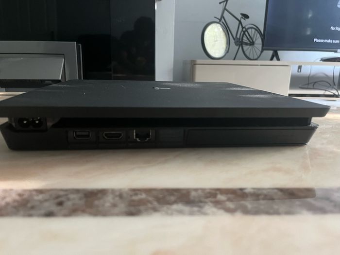 Playstation 4 Slim