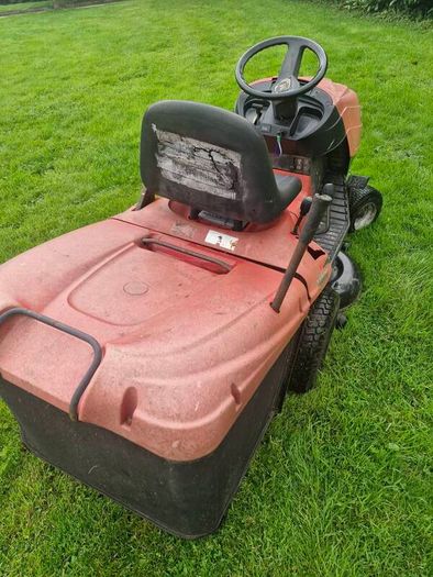 Castlegarden ride on mower Delivery available