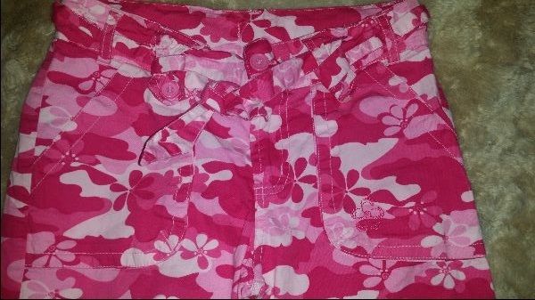 A'nD pink 3/4 lenght girls pants age 10 height 140cm Postage included