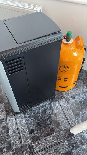 Bottle gas fire