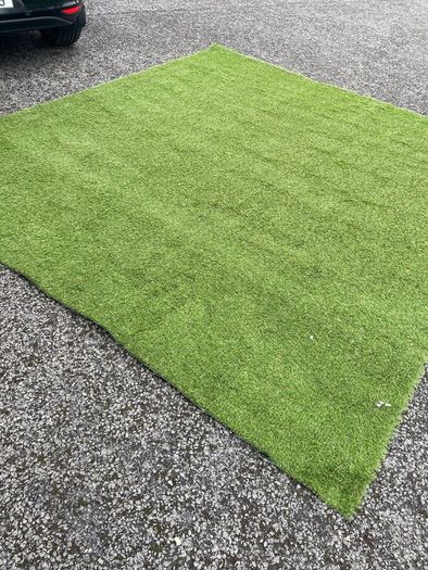 Astro turf for grave / garden